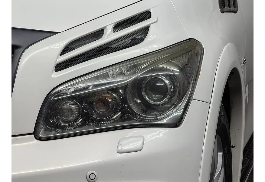 Infiniti QX80 5.6 АТ AWD (405 л.с.) Белый в АВИЛОН. Слайд №10 Infiniti QX80 5.6 АТ AWD (405 л.с.) Белый в АВИЛОН. Слайд №10