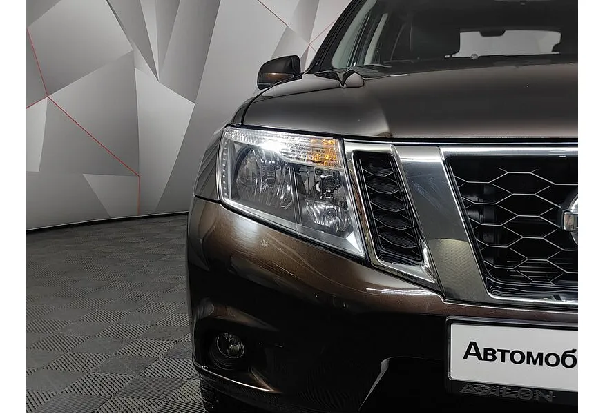 Nissan Terrano 1.6 MT AWD (114 л.с.) Коричневый в АВИЛОН. Слайд №10