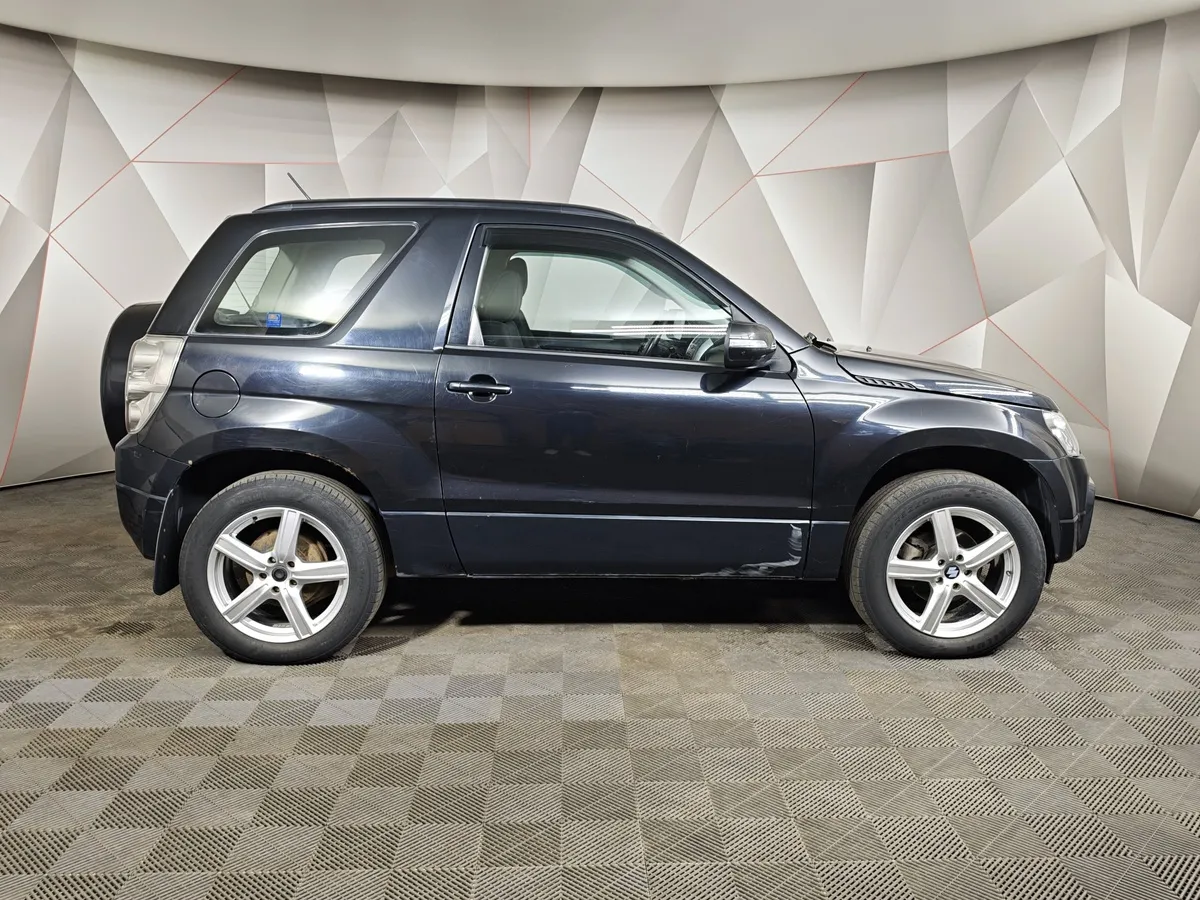 Suzuki Grand Vitara 1.6 MT AWD (106 л.с.) JX-A Черный в АВИЛОН. Слайд №6