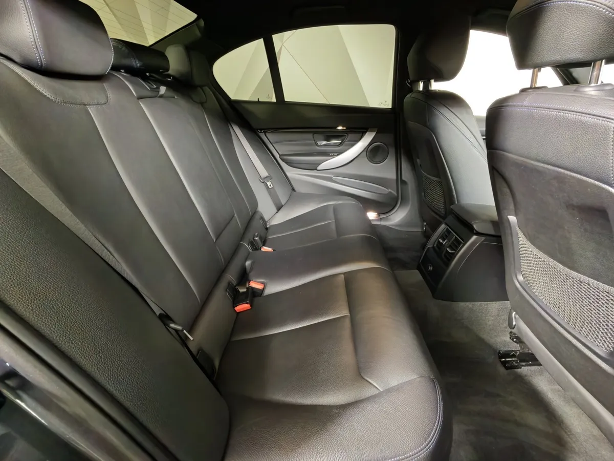 BMW 3 серия 320i xDrive AT (184 л.с.) Серый в АВИЛОН. Слайд №14