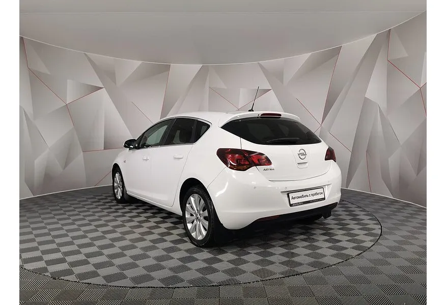 Opel Astra 1.6 AT (115 л.с.) Белый в АВИЛОН. Слайд №4