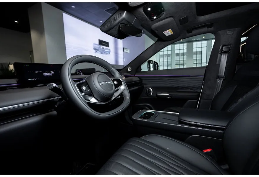 EXEED Exlantix ET 1.5 AT 4WD (469 л.с.) Белый в АВИЛОН. Слайд №7