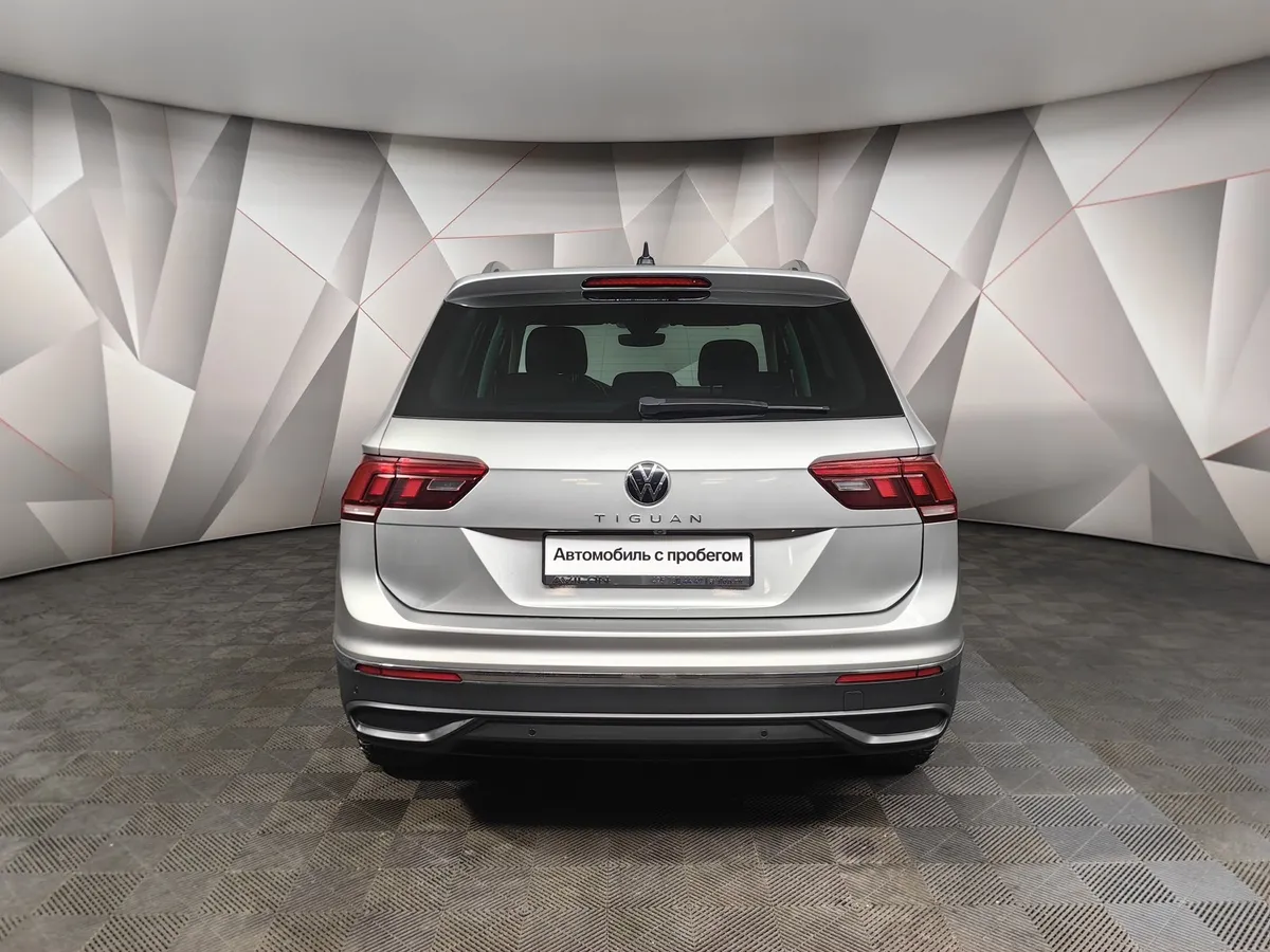 Volkswagen Tiguan 1.4 TSI AT (150 л.с.) Status Серый в АВИЛОН. Слайд №8
