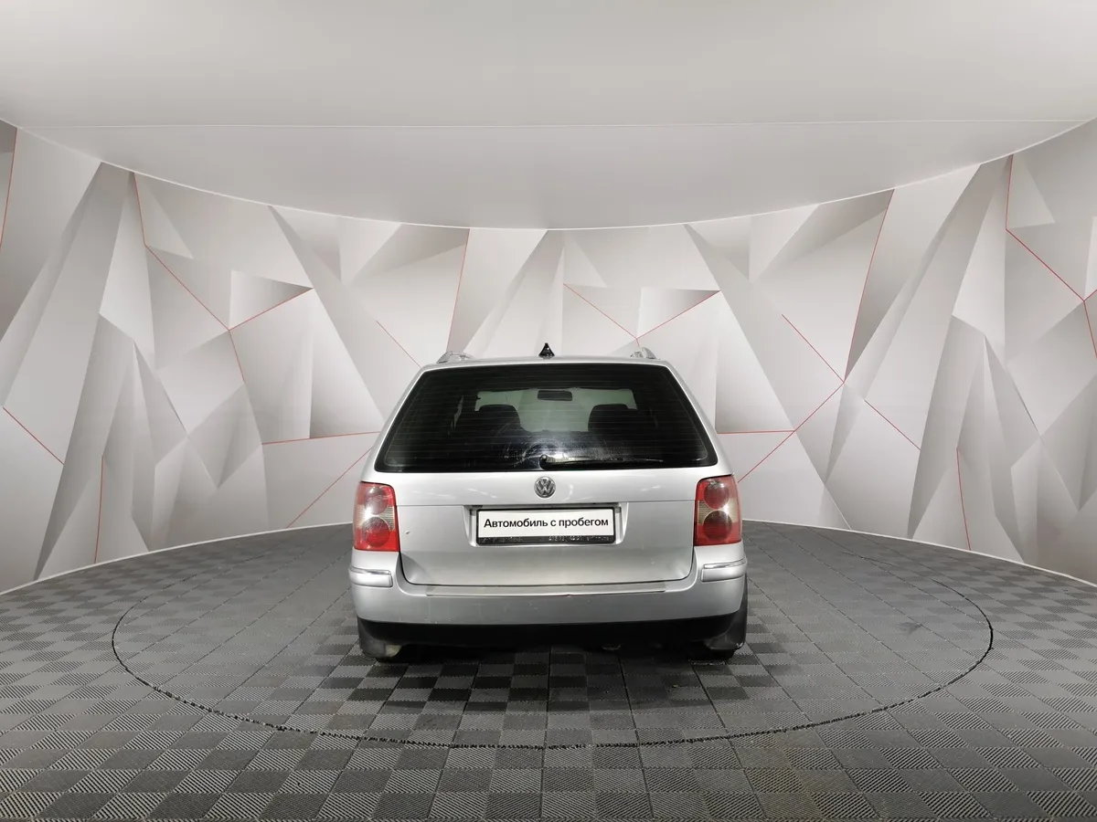 Volkswagen Passat 1.8 T MT (150 л.с.) Серебристый в АВИЛОН. Слайд №8