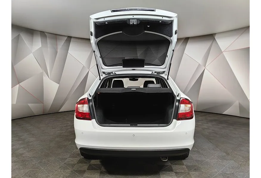 Skoda Rapid 1.6 AT (110 л.с.) Active Белый в АВИЛОН. Слайд №11