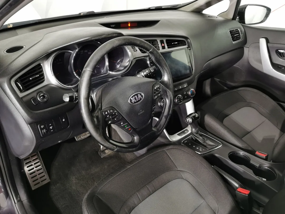 Kia Ceed 1.6 AT (129 л.с.) Серый в АВИЛОН. Слайд №18