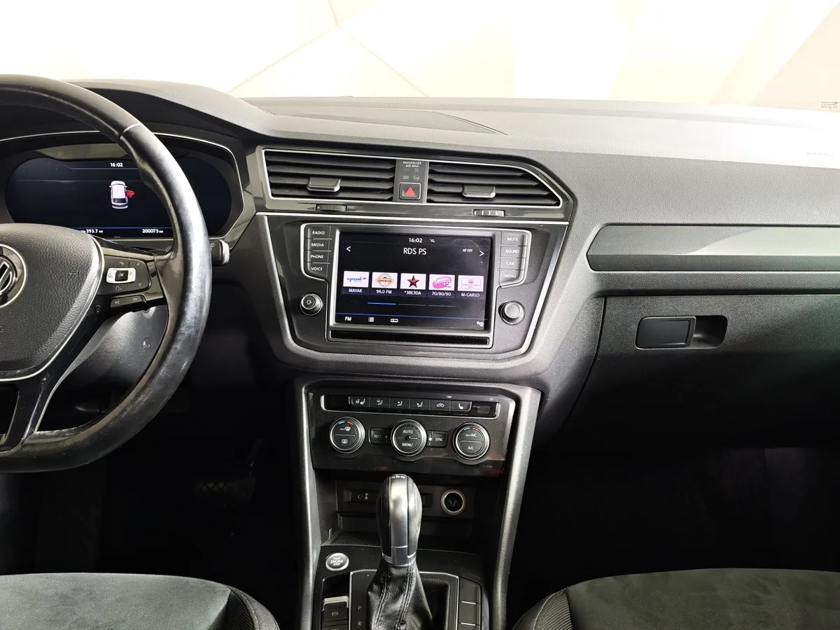 Volkswagen Tiguan 2.0 TSI 4Motion AT (180 л.с.) Status Белый в АВИЛОН. Слайд №15