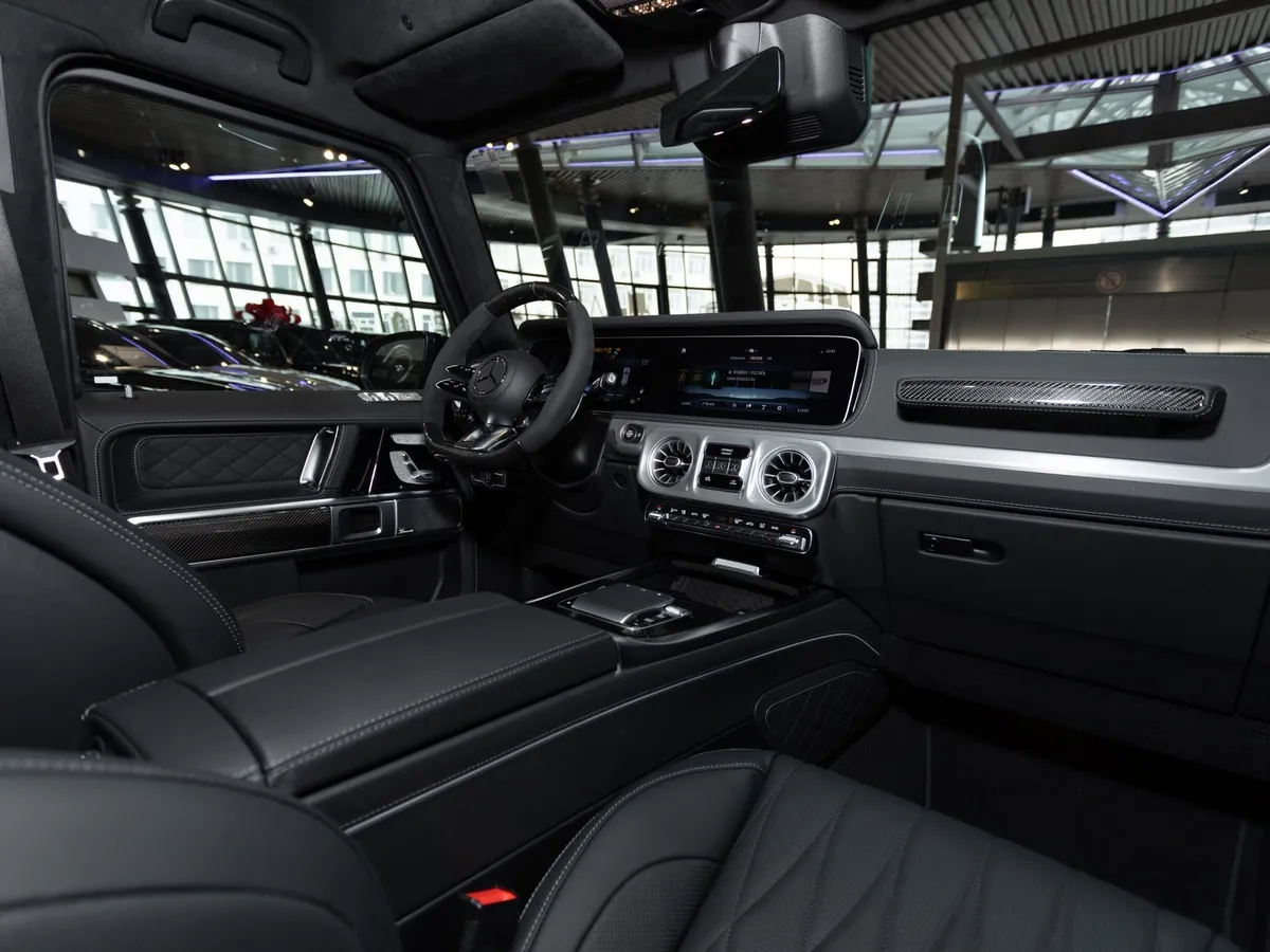 Mercedes-Benz G-Класс G 63 AMG Speedshift 4Matic (585 л.с.) Черный в АВИЛОН. Слайд №12