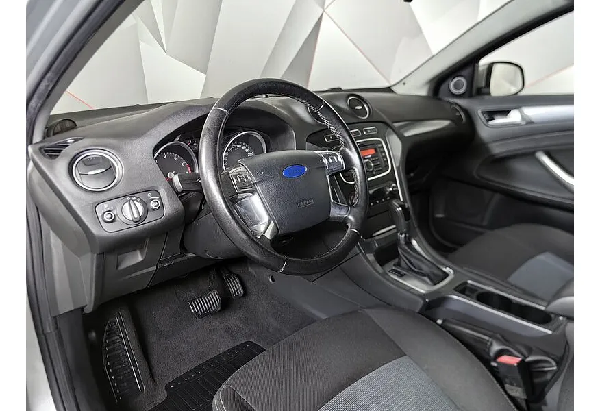 Ford Mondeo 2.3 AT (161 л.с.) Ambiente Серебристый в АВИЛОН. Слайд №18