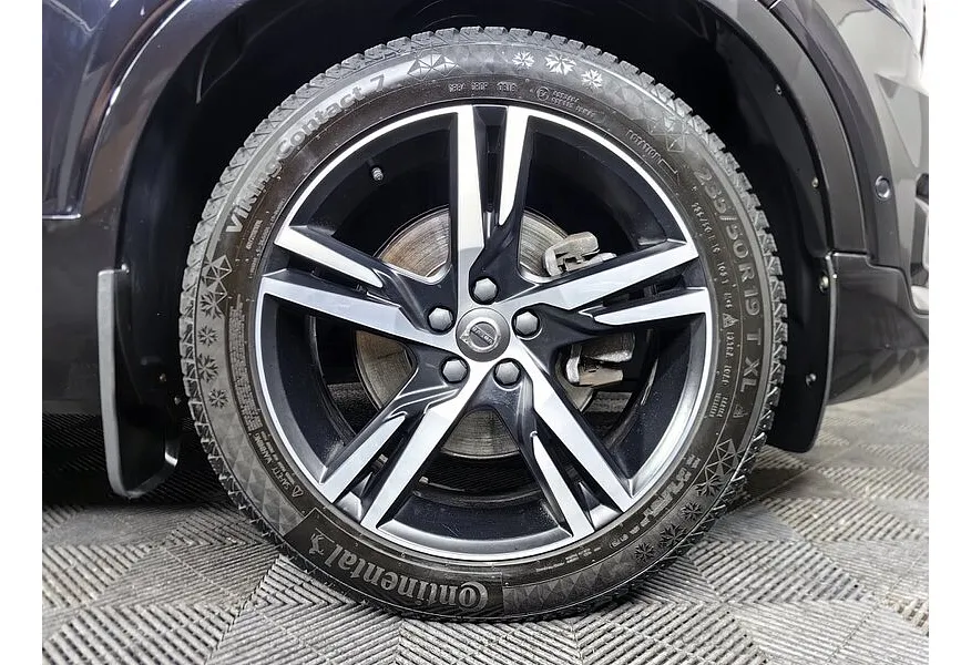 АВИЛОН - Volvo XC40 2.0 D4 Drive-E AT AWD (190 л.с.) Inscription Черный - slide 20