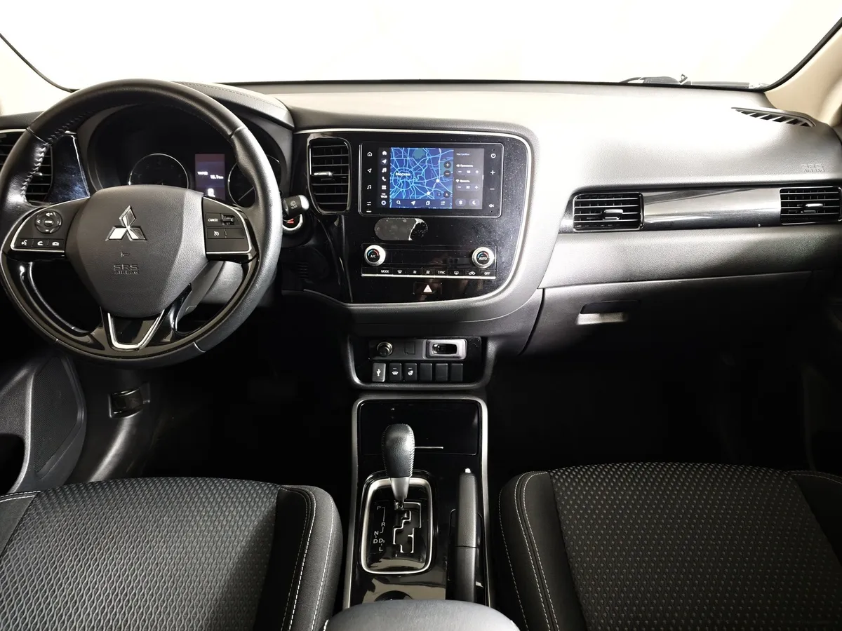 Mitsubishi Outlander 2.0 CVT (146 л.с.) Invite Белый в АВИЛОН. Слайд №15