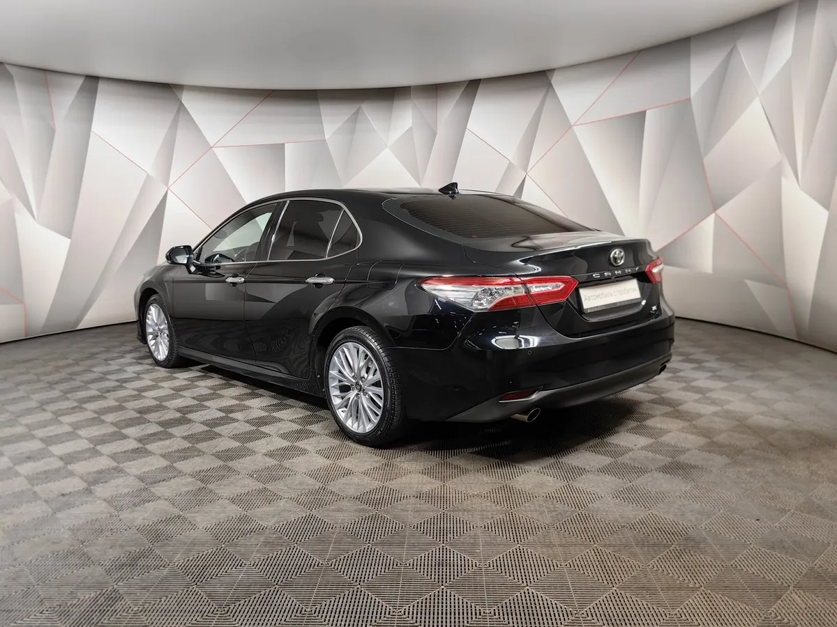 Toyota Camry 3.5 AT (249 л.с.) Черный в АВИЛОН. Слайд №4