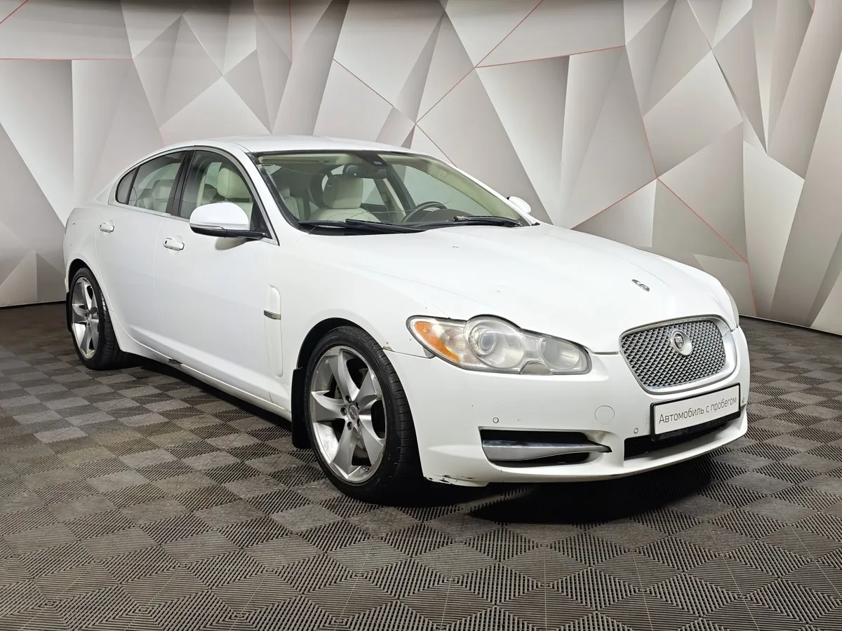 Jaguar XF 3.0 AT (238 л.с.) Белый в АВИЛОН. Слайд №3