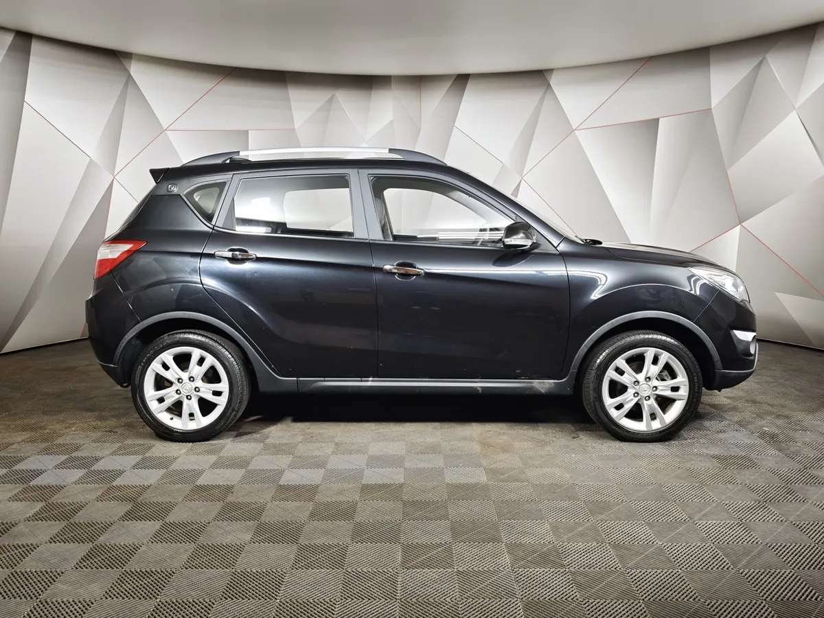 Changan CS35 1.6 MT (113 л.с.) Comfort Черный в АВИЛОН. Слайд №6