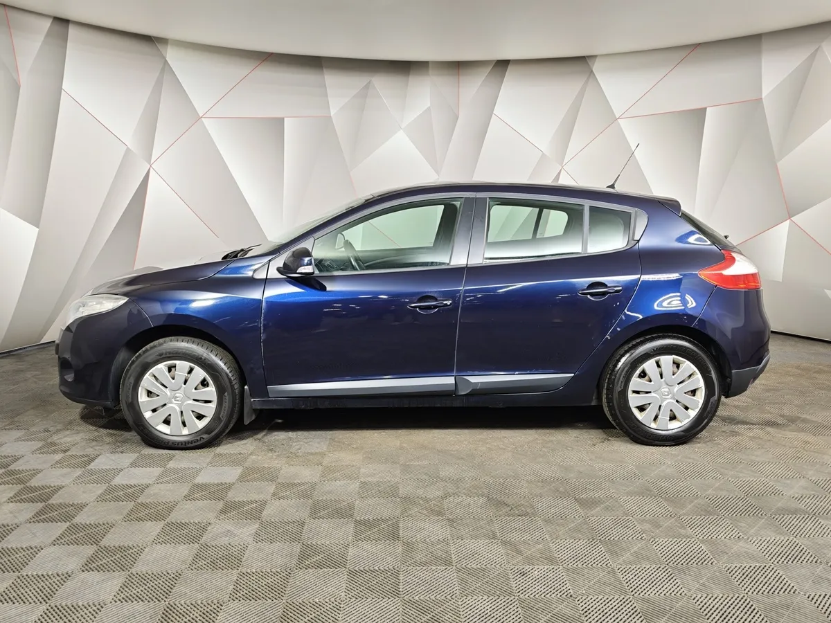 Renault Megane 1.6 MT (106 л.с.) Черный в АВИЛОН. Слайд №5
