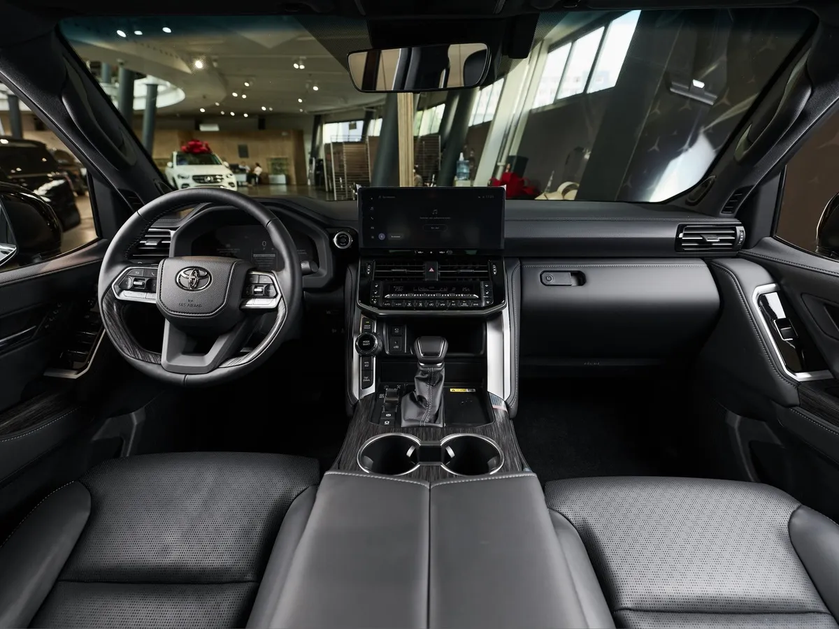 Toyota Land Cruiser 3.5 V6 AT 4WD (415 л.с.) Премиум Черный в АВИЛОН. Слайд №7