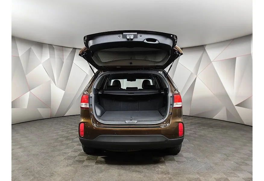 Kia Sorento 2.4 AT 4WD (175 л.с.) Comfort Коричневый в АВИЛОН. Слайд №12