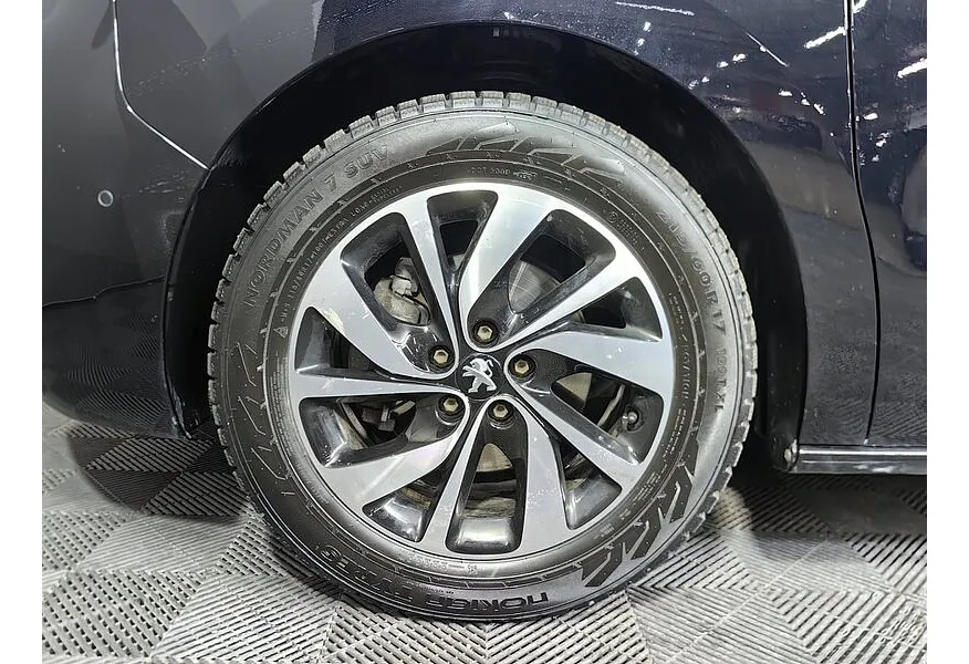 Peugeot Traveller Business 2.0 Hdi AT (150 л.с.) VIP Черный в АВИЛОН. Слайд №9