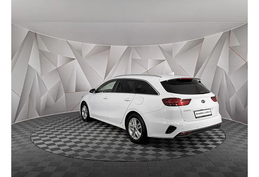 Kia Ceed 1.6 CRDi AMT (136 л.с.) Белый в АВИЛОН. Слайд №4