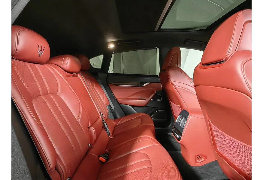 Maserati Levante 3.0 V6 AT (350 л.с.) Белый в АВИЛОН. Слайд №16