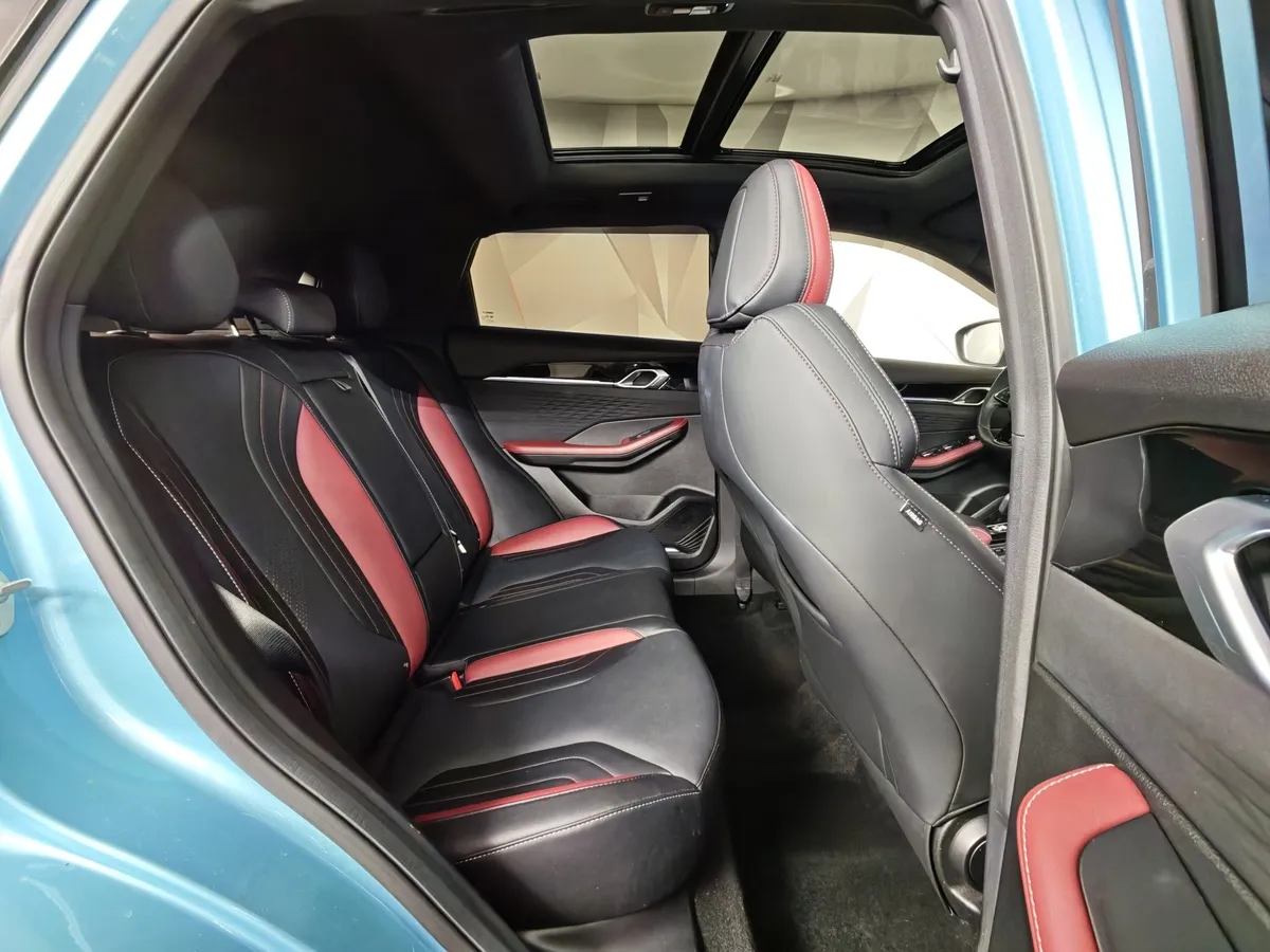 Geely Coolray 1.5T 7DCT 2WD (150 л.с.) Comfort Синий в АВИЛОН. Слайд №16