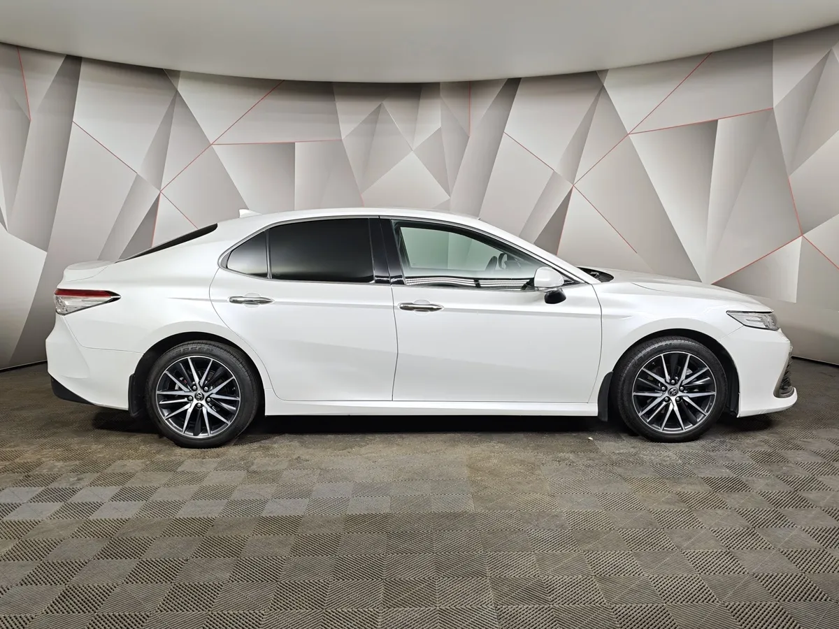 Toyota Camry 3.5 AT (249 л.с.) Белый в АВИЛОН. Слайд №6