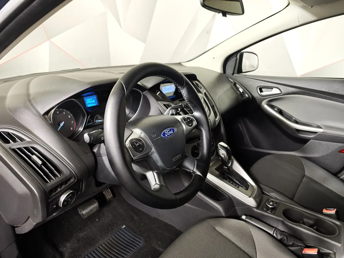 Ford Focus 1.6 Ti-VCT PowerShift (105 л.с.) Trend Серый в АВИЛОН. Слайд №17