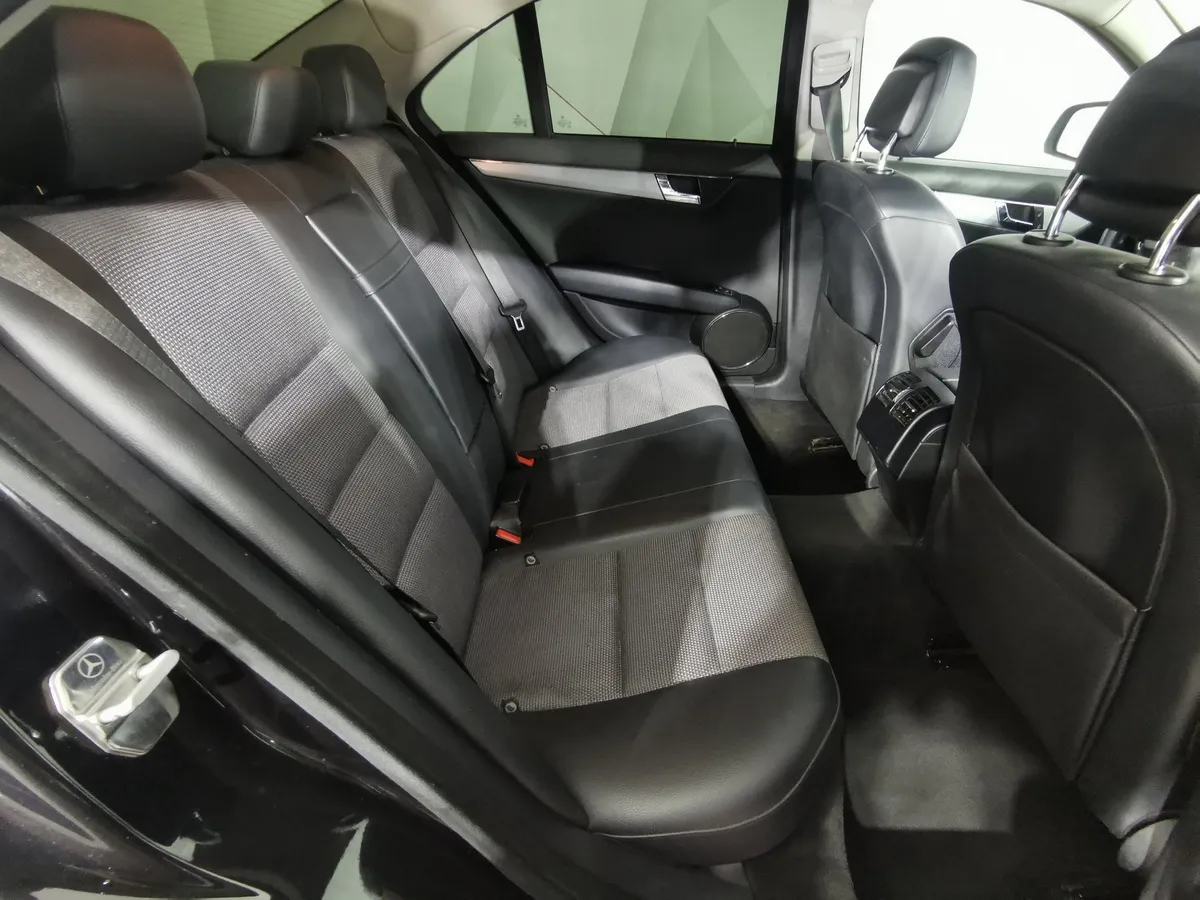 Mercedes-Benz C-Класс C 180 7G-Tronic Plus (156 л.с.) Черный в АВИЛОН. Слайд №14