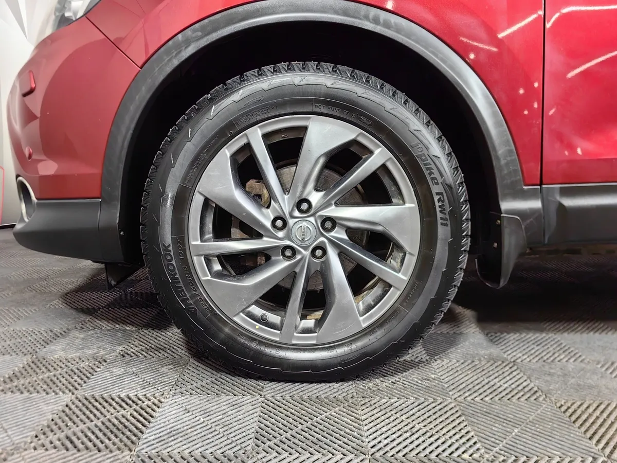 Nissan Qashqai 2.0 CVT (144 л.с.) Красный в АВИЛОН. Слайд №9