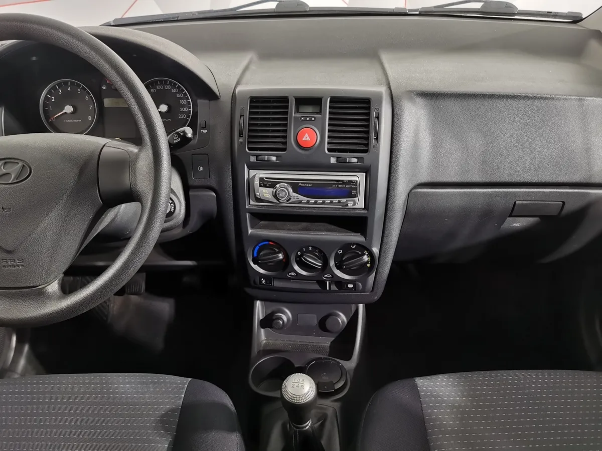 Hyundai Getz 1.4 MT (97 л.с.) Голубой в АВИЛОН. Слайд №13