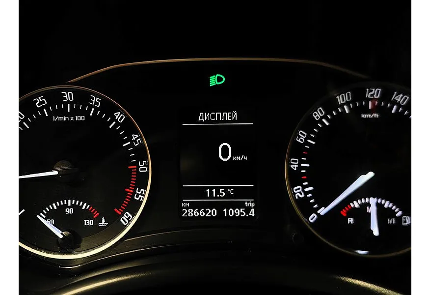 Skoda Octavia 2.0 TDI DSG (140 л.с.) Серый в АВИЛОН. Слайд №15