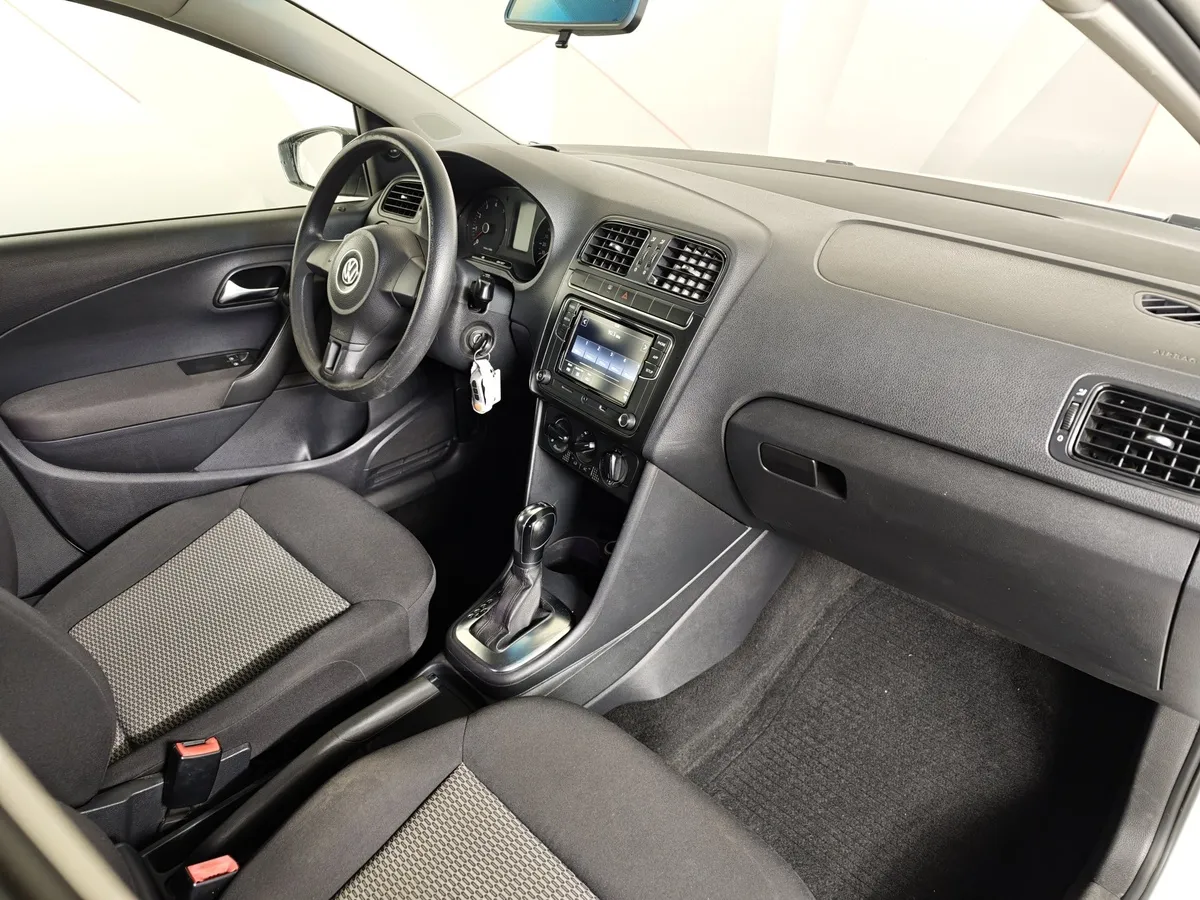 Volkswagen Polo 1.4 DSG (85 л.с.) Trendline Белый в АВИЛОН. Слайд №13