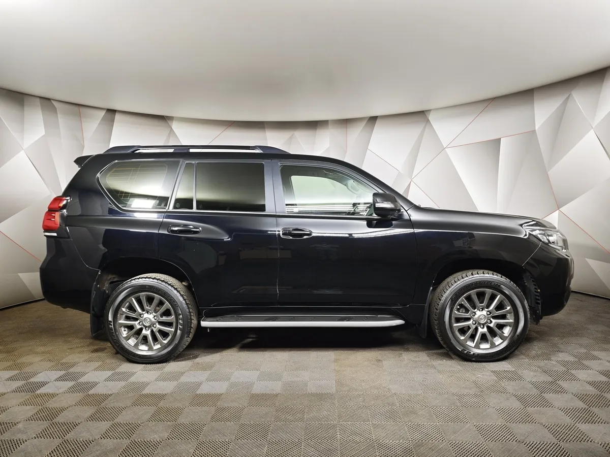 Toyota Land Cruiser Prado 2.8 D AT 4WD (5 мест) (177 л.с.) Комфорт Черный в АВИЛОН. Слайд №6