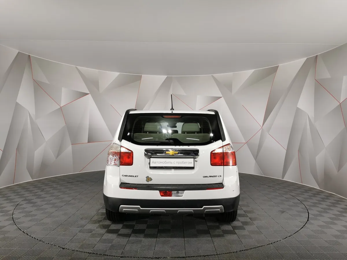 Chevrolet Orlando 1.8 MT (141 л.с.) Белый в АВИЛОН. Слайд №8