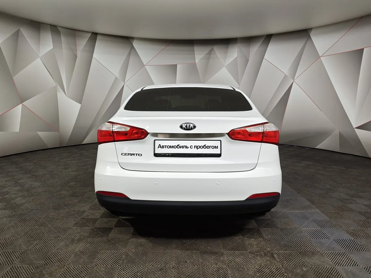 Kia Cerato 1.6 MT (130 л.с.) Comfort (D460) Белый в АВИЛОН. Слайд №8