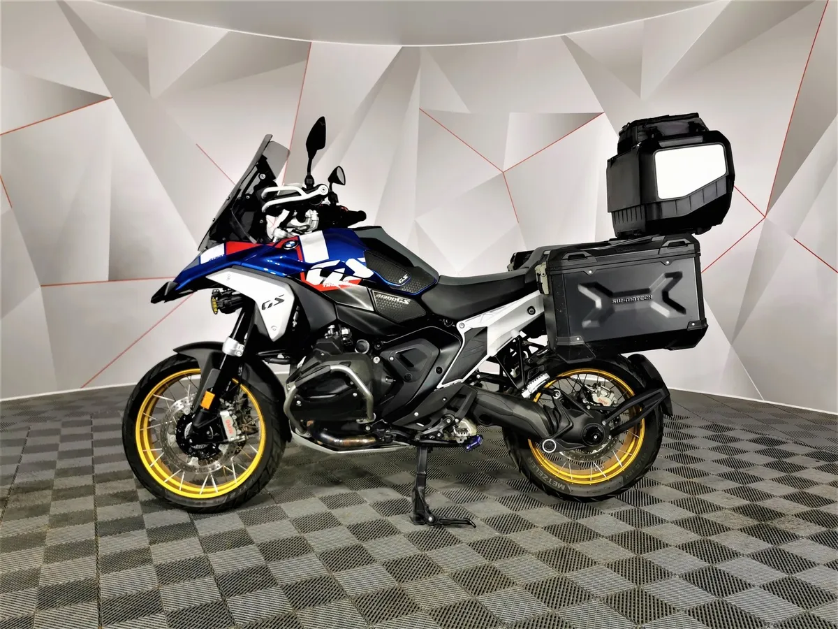 BMW Motorrad R 1300 GS R 1300 GS 1300 см³ (145) 1300 Синий в АВИЛОН. Слайд №5