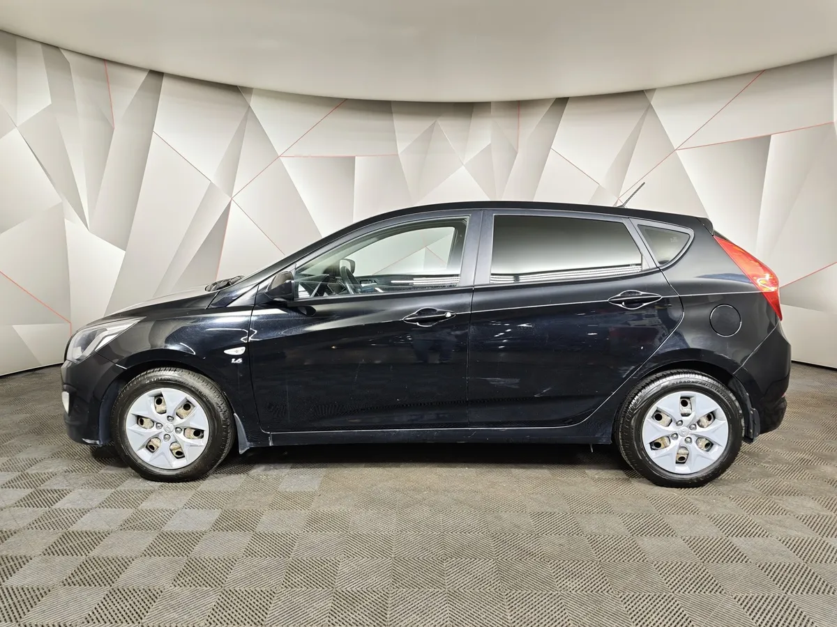 Hyundai Solaris 1.6 AT (123 л.с.) Comfort Черный в АВИЛОН. Слайд №5