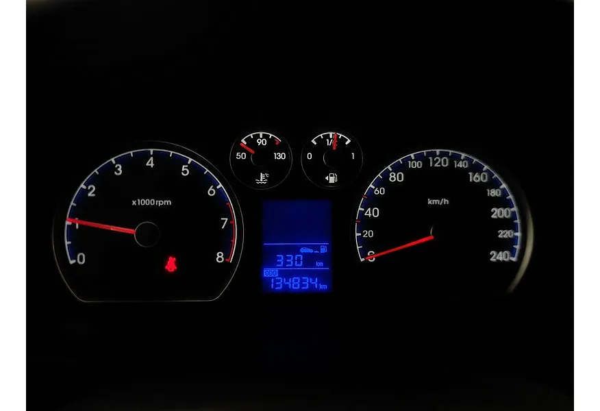 Hyundai i30 1.6 MT (122 л.с.) Серебристый в АВИЛОН. Слайд №17