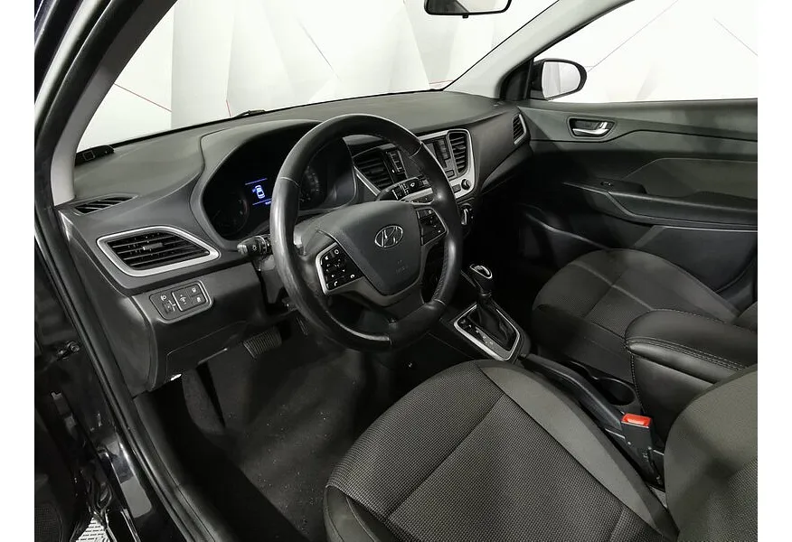 АВИЛОН - Hyundai Solaris 1.6 AT (123 л.с.) Active Plus Черный - slide 10