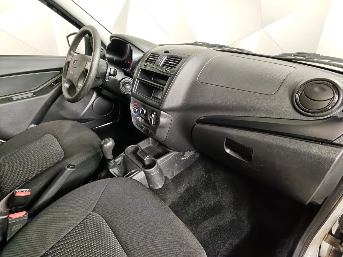 ВАЗ (Lada) Granta 1.6 MT 16 кл (106 л.с.) Белый в АВИЛОН. Слайд №12