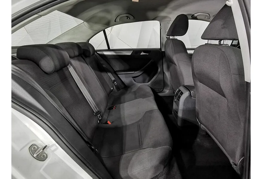 Volkswagen Jetta 1.6 AT (105 л.с.) Comfortline Белый в АВИЛОН. Слайд №17