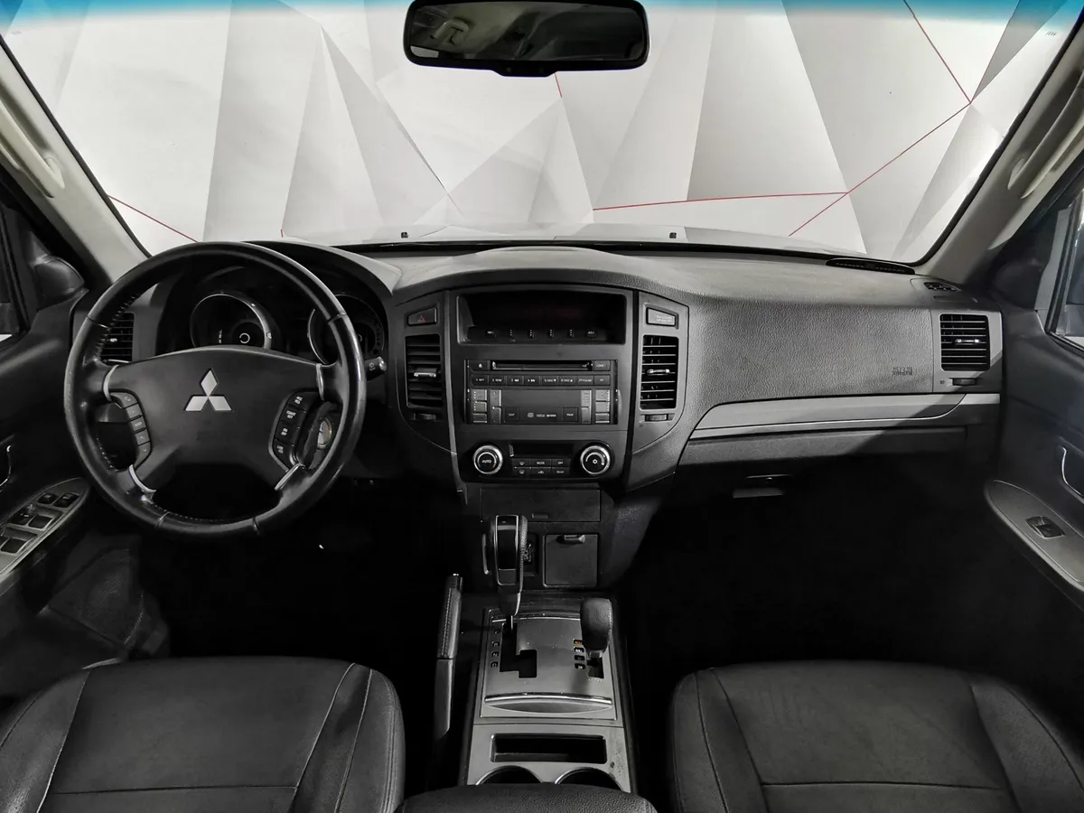 Mitsubishi Pajero 3.0 AT AWD (178 л.с.) Черный в АВИЛОН. Слайд №13
