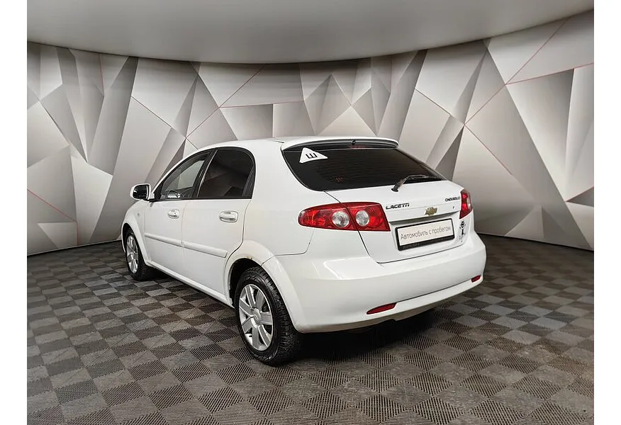 Chevrolet Lacetti 1.6 MT (109 л.с.) Белый в АВИЛОН. Слайд №4