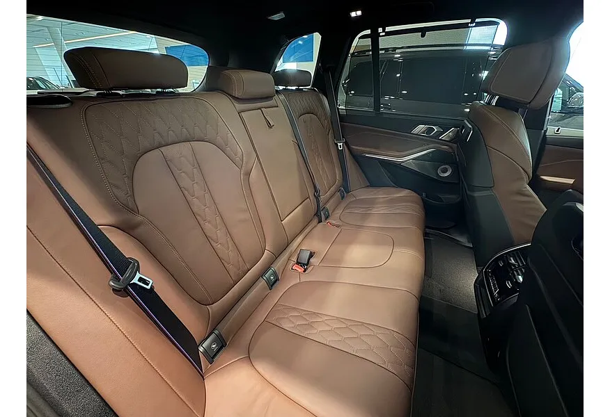 BMW X5 XDrive40i Steptronic (381 л.с.) Серый в АВИЛОН. Слайд №6