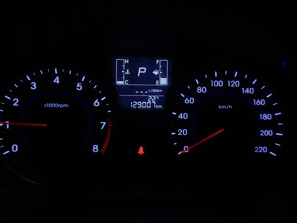 Hyundai Solaris 1.6 AT (123 л.с.) Comfort Серый в АВИЛОН. Слайд №18
