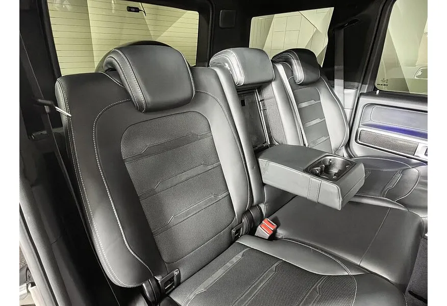 LIVE. Слайд №13