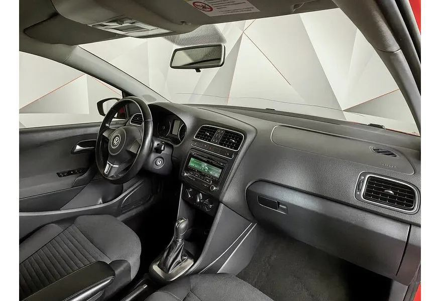 Volkswagen Polo 1.4 DSG (85 л.с.) Comfortline Красный в АВИЛОН. Слайд №12
