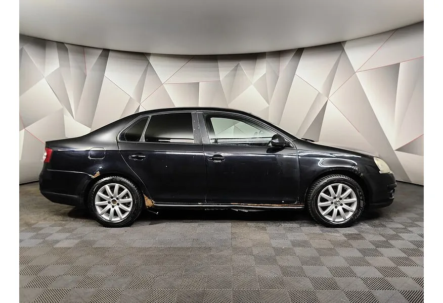 Volkswagen Jetta 1.6 MT (102 л.с.) Trendline Черный в АВИЛОН. Слайд №6