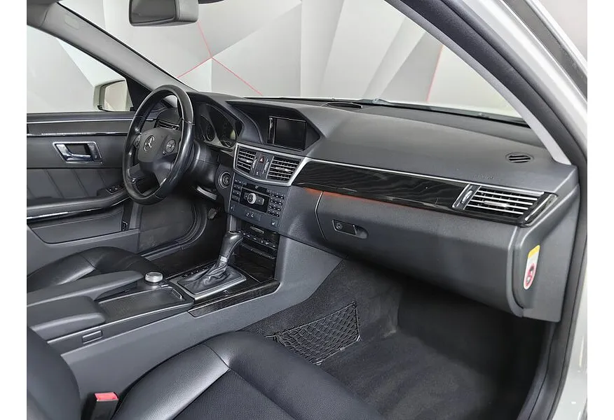 АВИЛОН - Mercedes-Benz E-Класс E 200 T CGI BlueEfficiency AT (184 л.с.) Белый - slide 9