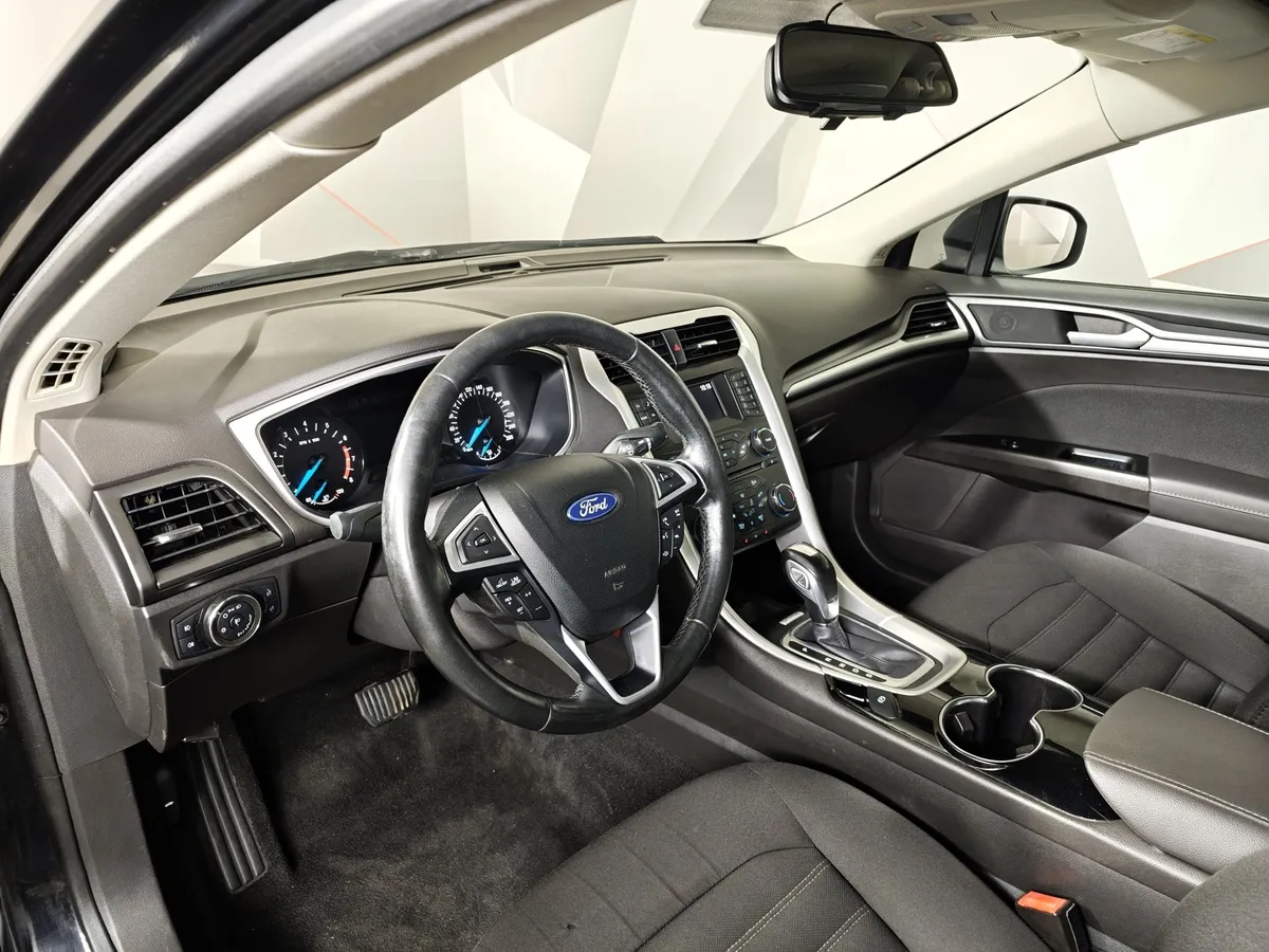 Ford Mondeo 2.5 AT (149 л.с.) Ambiente Черный в АВИЛОН. Слайд №19